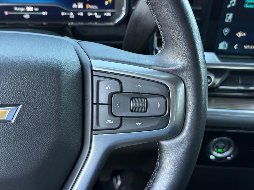 Chevrolet Silverado 1500 Vehicle Full-screen Gallery Image 19