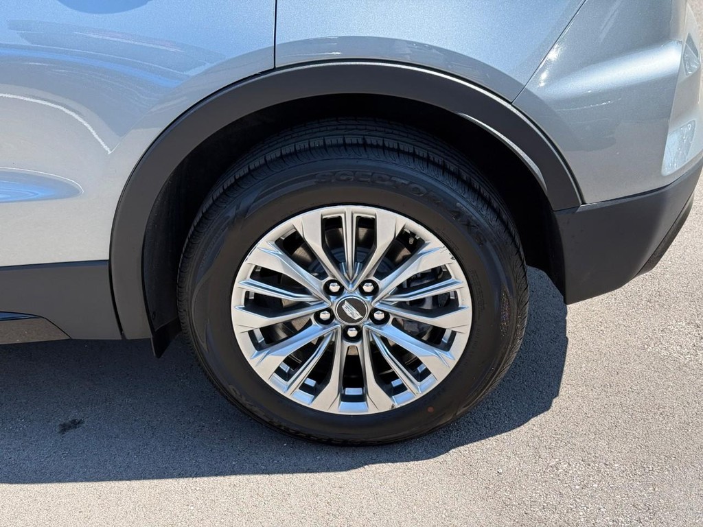 Cadillac XT4 Vehicle Full-screen Gallery Image 05