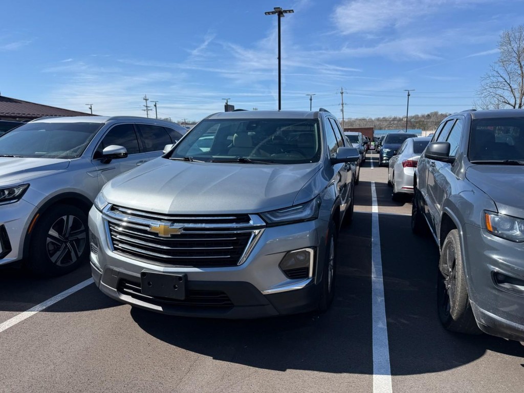 Chevrolet Traverse Vehicle Full-screen Gallery Image 03