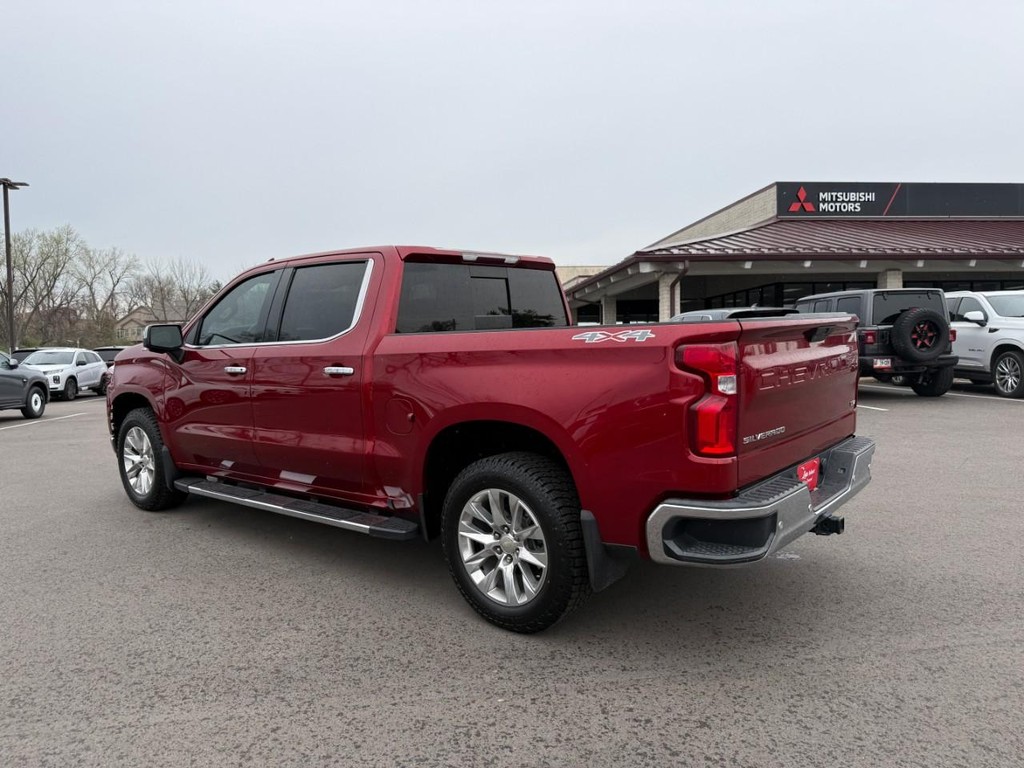 Chevrolet Silverado 1500 Vehicle Full-screen Gallery Image 04