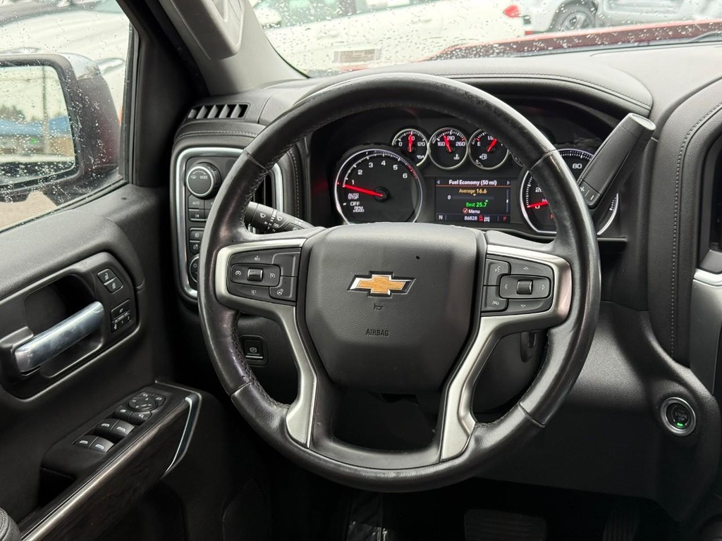 Chevrolet Silverado 1500 Vehicle Full-screen Gallery Image 12