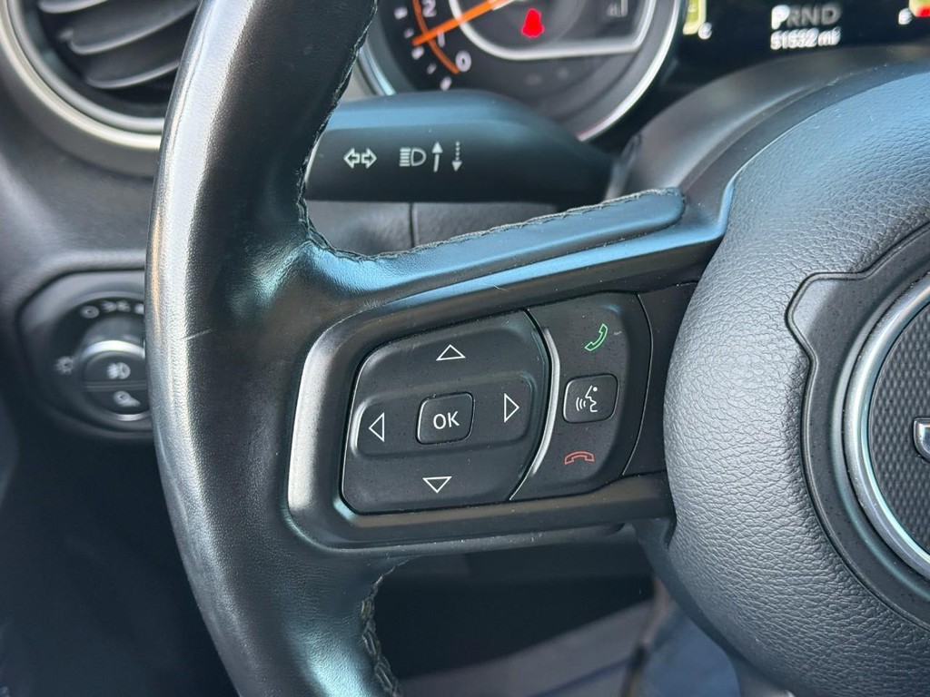 Jeep Gladiator Vehicle Full-screen Gallery Image 17