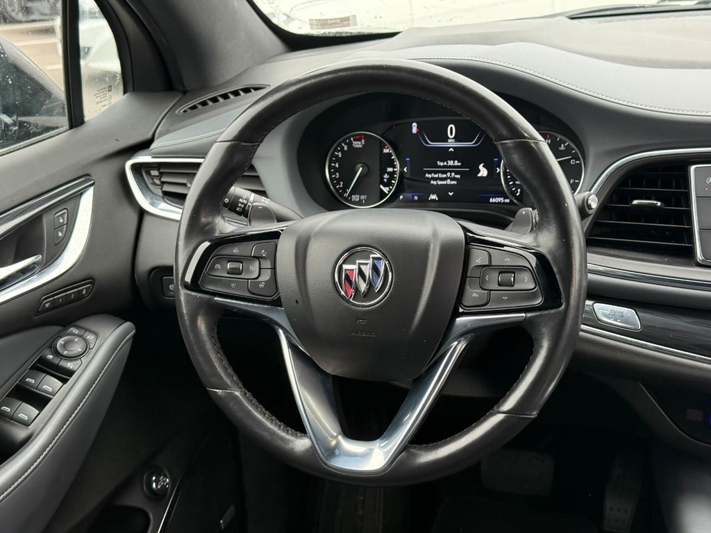 Buick Enclave Vehicle Full-screen Gallery Image 13
