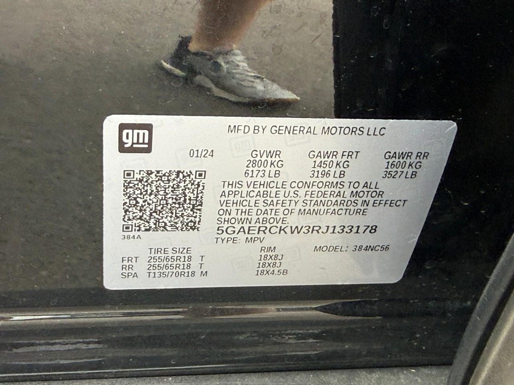 Buick Enclave Vehicle Full-screen Gallery Image 26