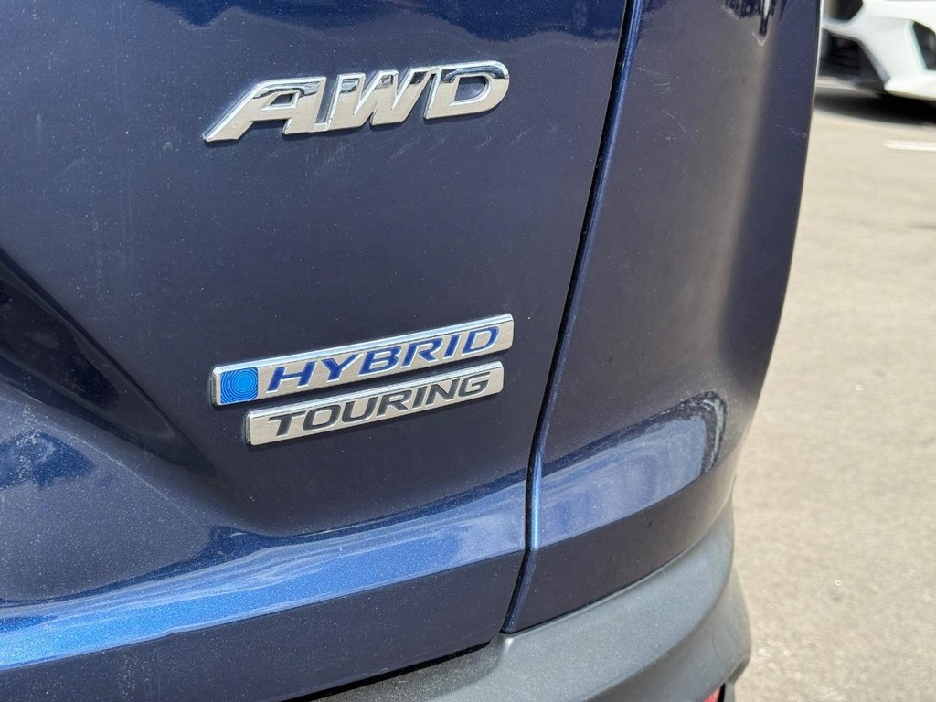 Honda CR-V Hybrid Vehicle Full-screen Gallery Image 06