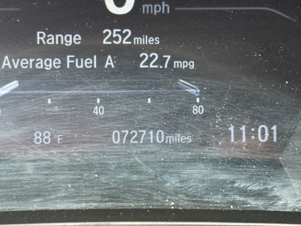 Honda CR-V Hybrid Vehicle Full-screen Gallery Image 22