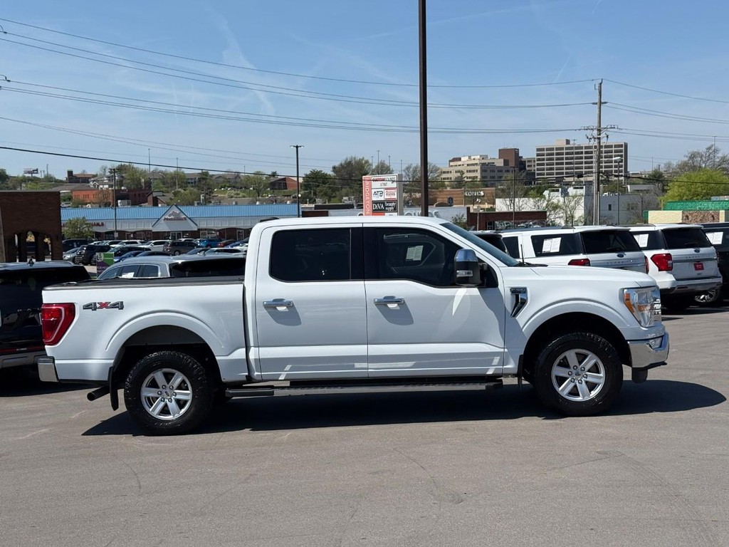 Ford F-150 Vehicle Full-screen Gallery Image 02