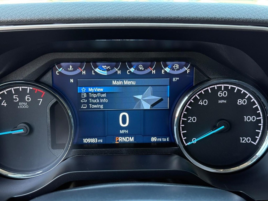 Ford F-150 Vehicle Full-screen Gallery Image 21