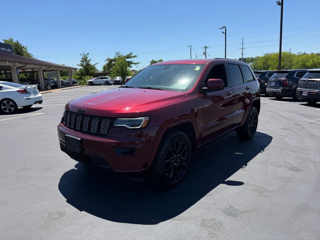 Jeep Grand Cherokee WK Vehicle Full-screen Gallery Image 07