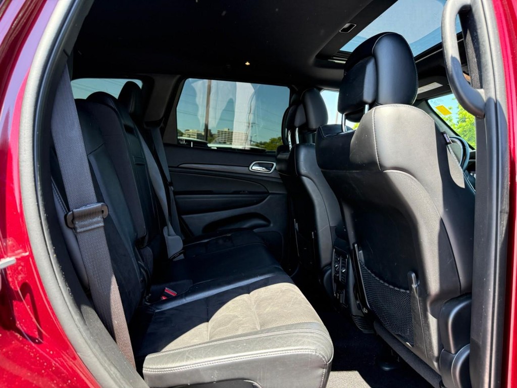 Jeep Grand Cherokee WK Vehicle Full-screen Gallery Image 09