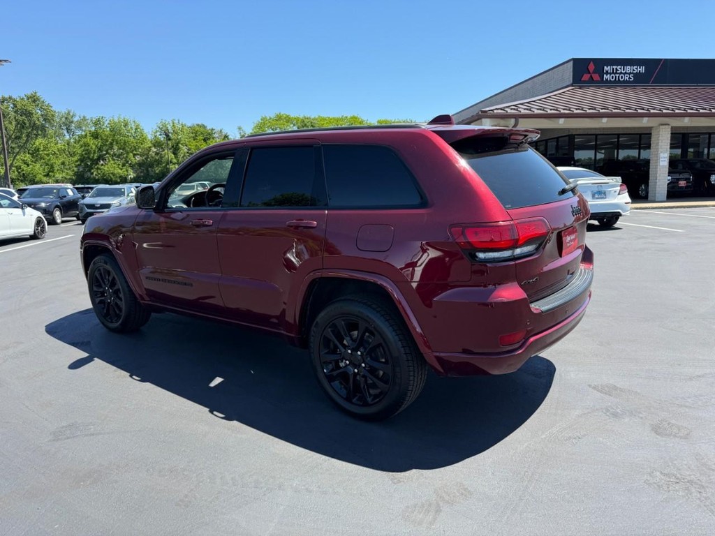 Jeep Grand Cherokee WK Vehicle Full-screen Gallery Image 14