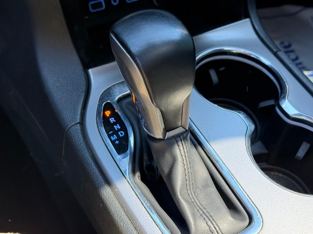 Jeep Grand Cherokee WK Vehicle Full-screen Gallery Image 19