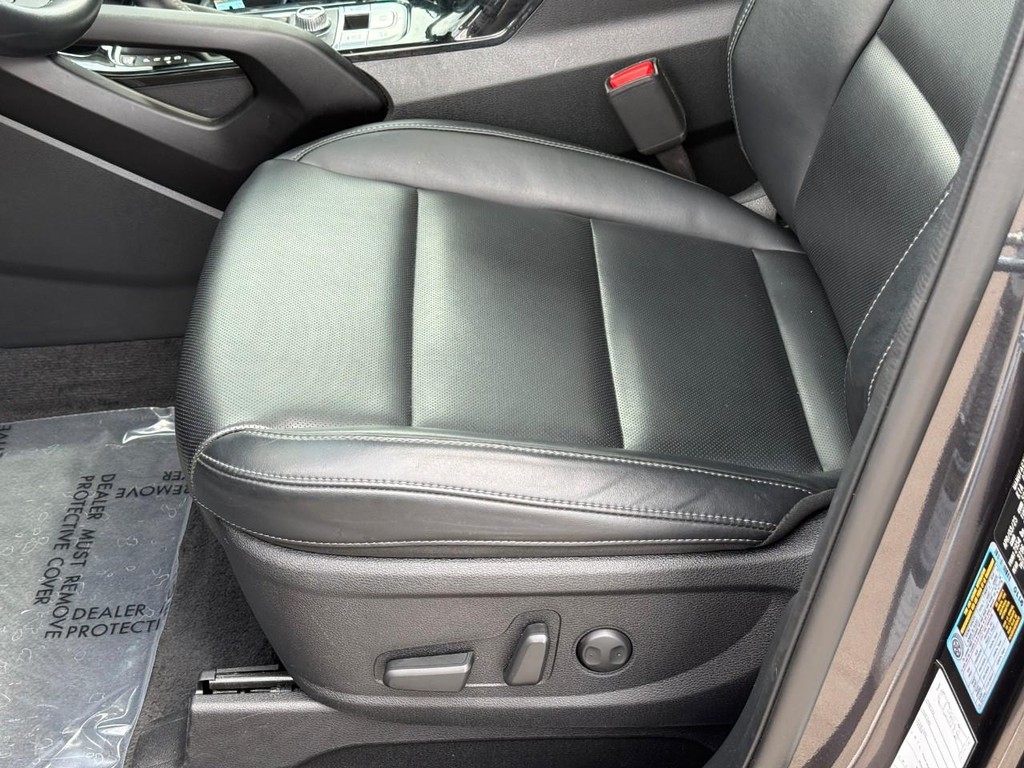 Kia Telluride Vehicle Full-screen Gallery Image 15