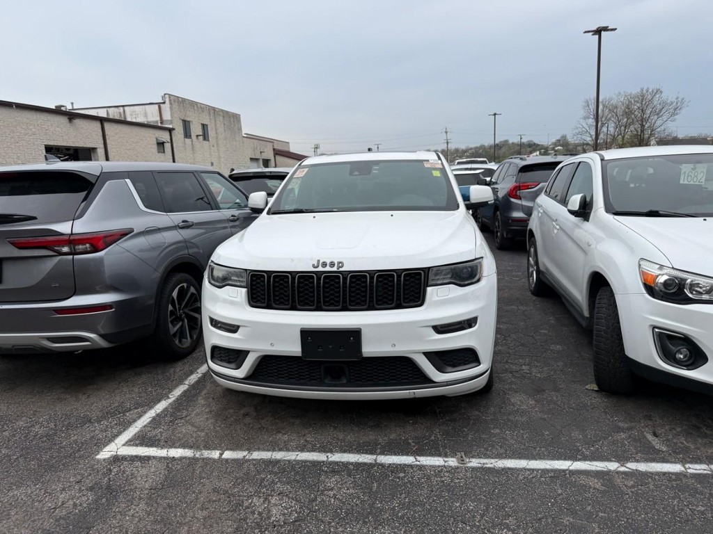 Jeep Grand Cherokee Vehicle Full-screen Gallery Image 03