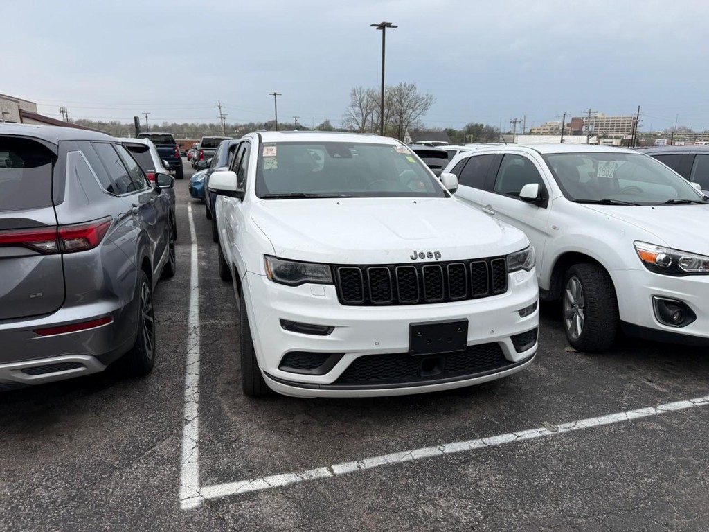 Jeep Grand Cherokee Vehicle Full-screen Gallery Image 04
