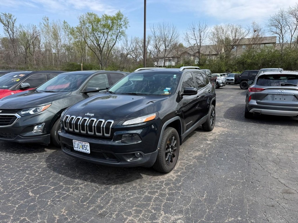 Jeep Cherokee Vehicle Full-screen Gallery Image 03