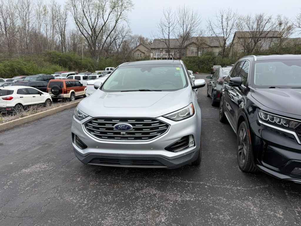 Ford Edge Vehicle Full-screen Gallery Image 04
