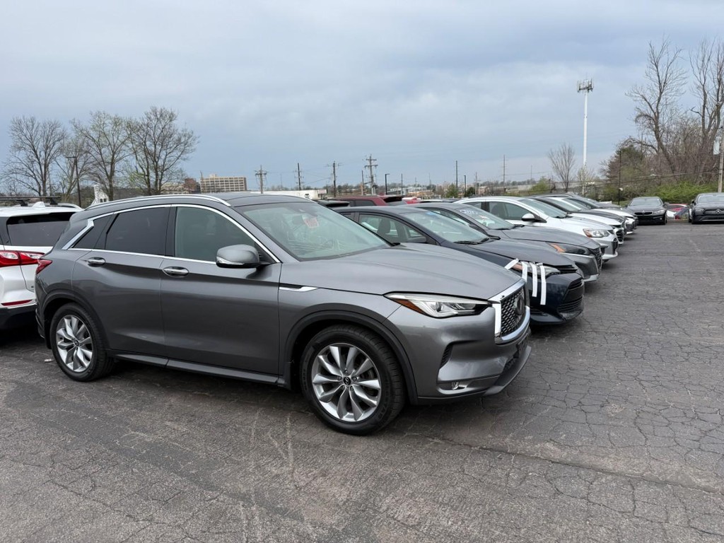 INFINITI QX50 Vehicle Full-screen Gallery Image 03