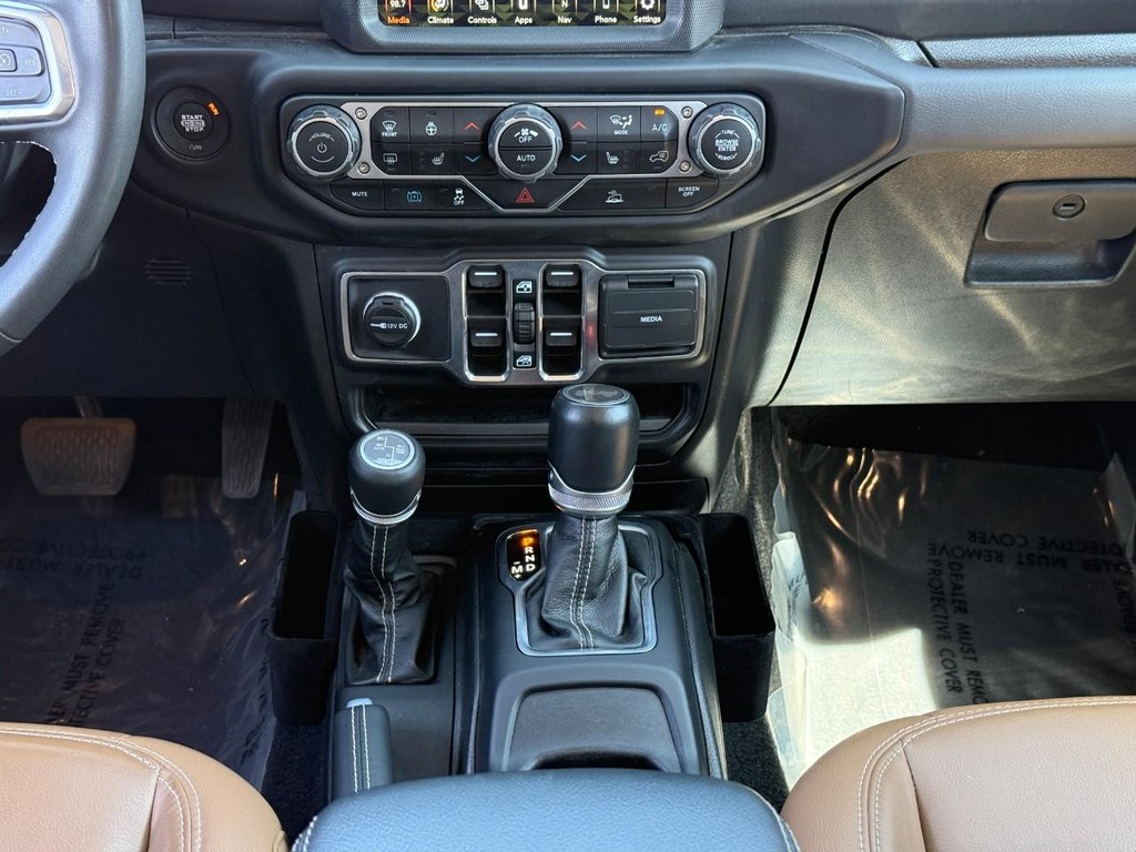 Jeep Wrangler 4xe Vehicle Full-screen Gallery Image 14