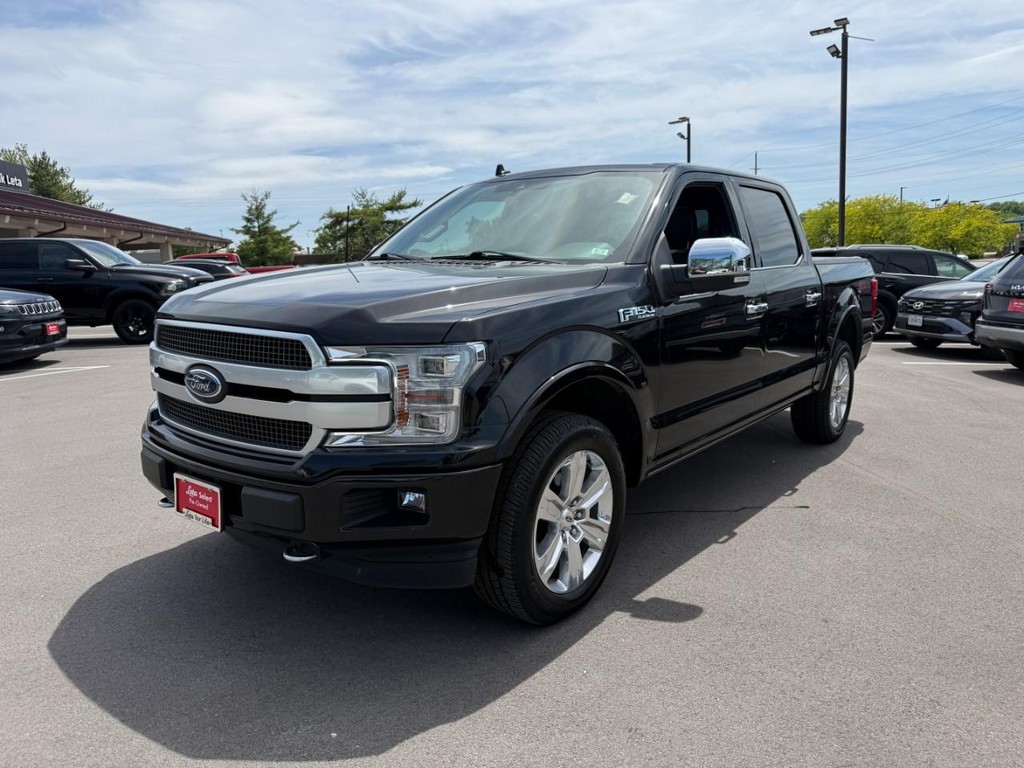 Ford F-150 Vehicle Full-screen Gallery Image 08