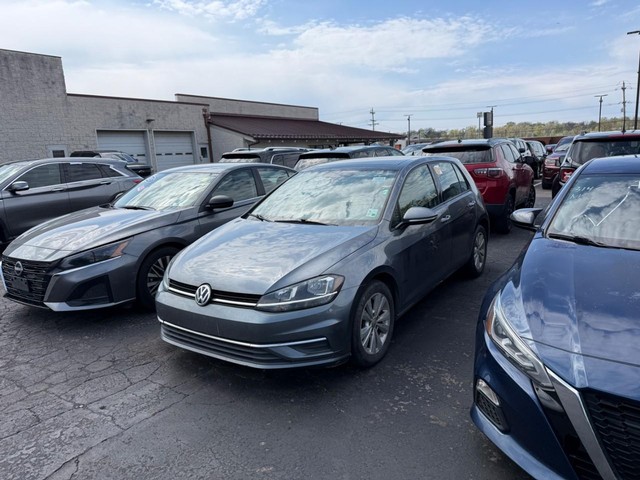 more details - volkswagen golf