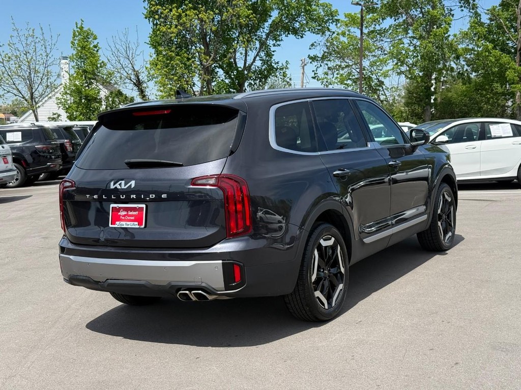 Kia Telluride Vehicle Full-screen Gallery Image 03