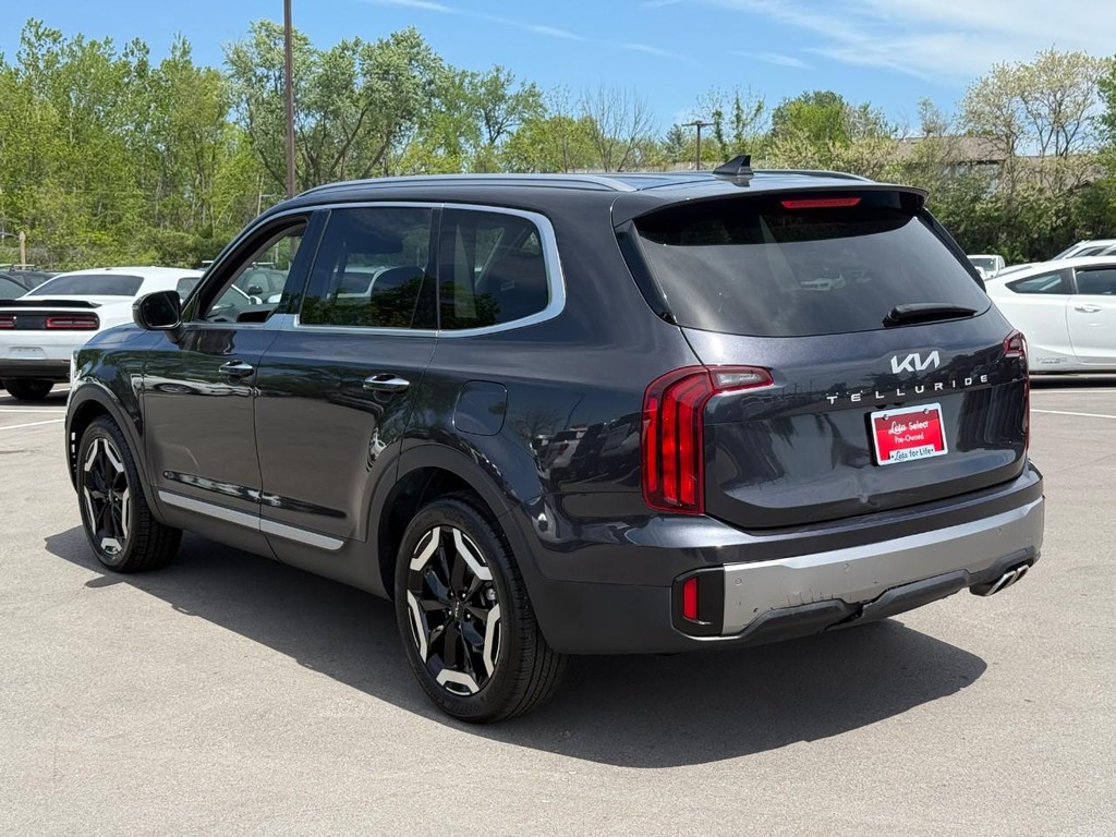 Kia Telluride Vehicle Full-screen Gallery Image 04
