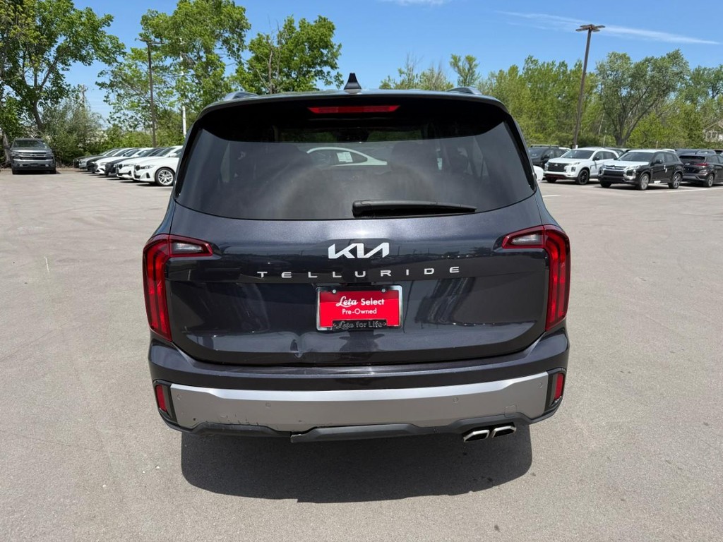 Kia Telluride Vehicle Full-screen Gallery Image 07