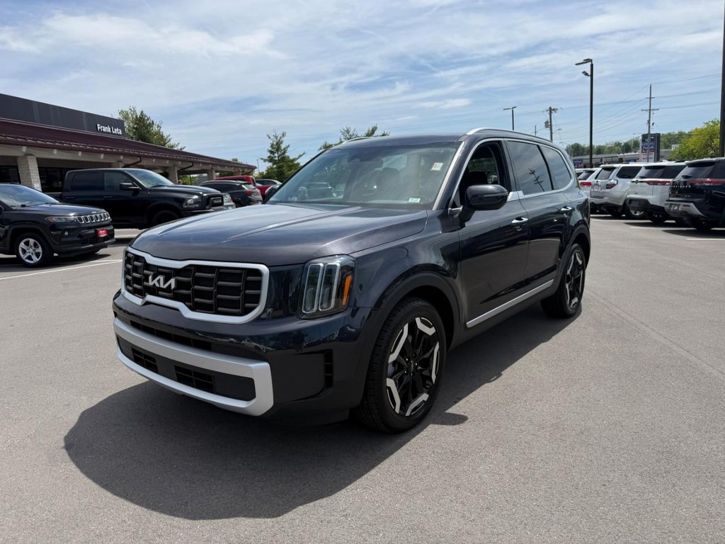 Kia Telluride Vehicle Full-screen Gallery Image 08