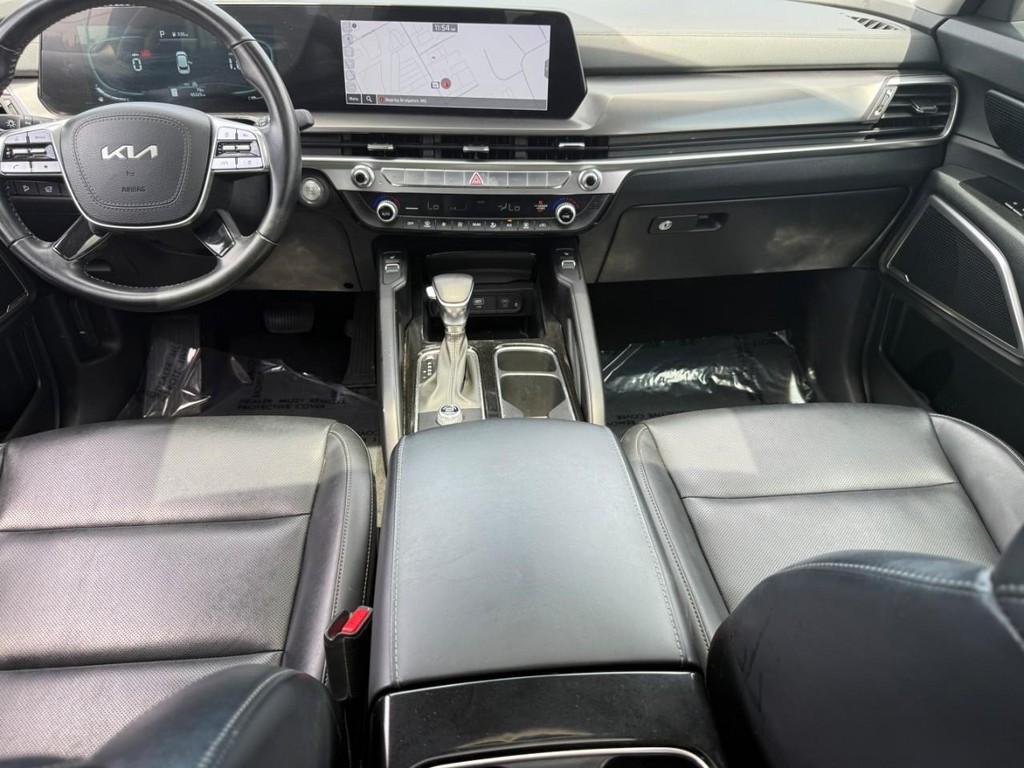 Kia Telluride Vehicle Full-screen Gallery Image 11