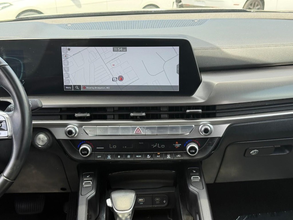 Kia Telluride Vehicle Full-screen Gallery Image 13