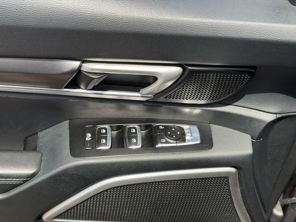 Kia Telluride Vehicle Full-screen Gallery Image 16