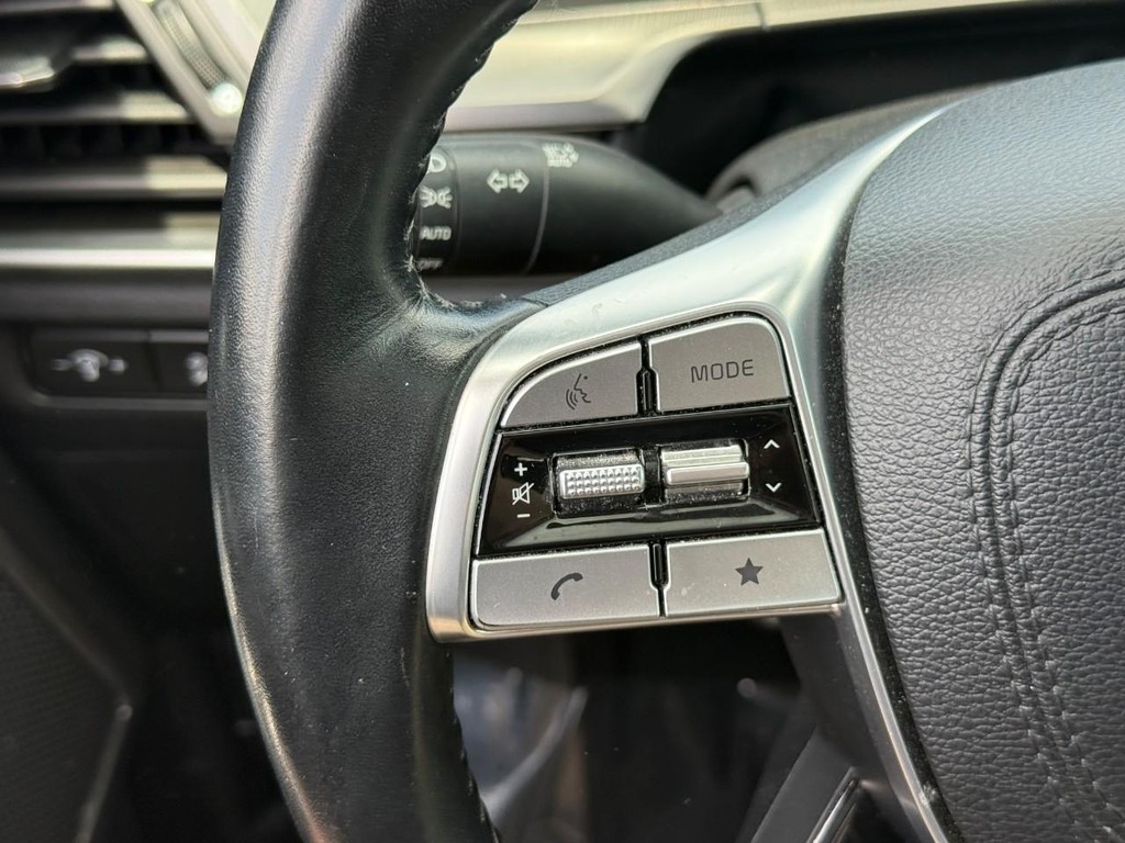 Kia Telluride Vehicle Full-screen Gallery Image 19