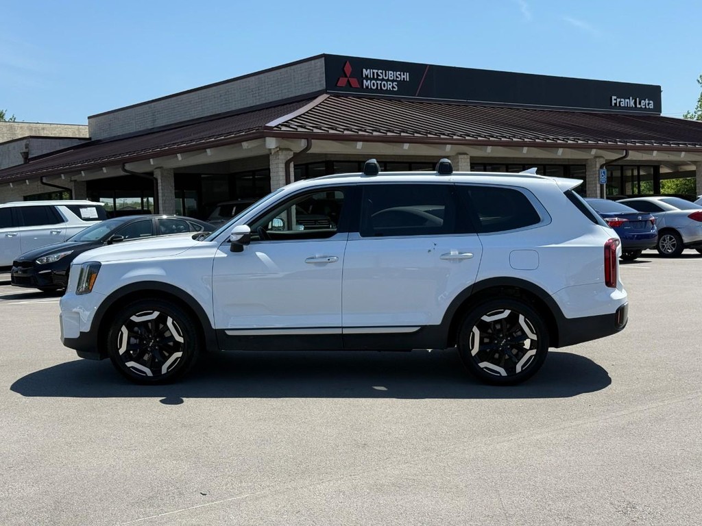 Kia Telluride Vehicle Full-screen Gallery Image 05
