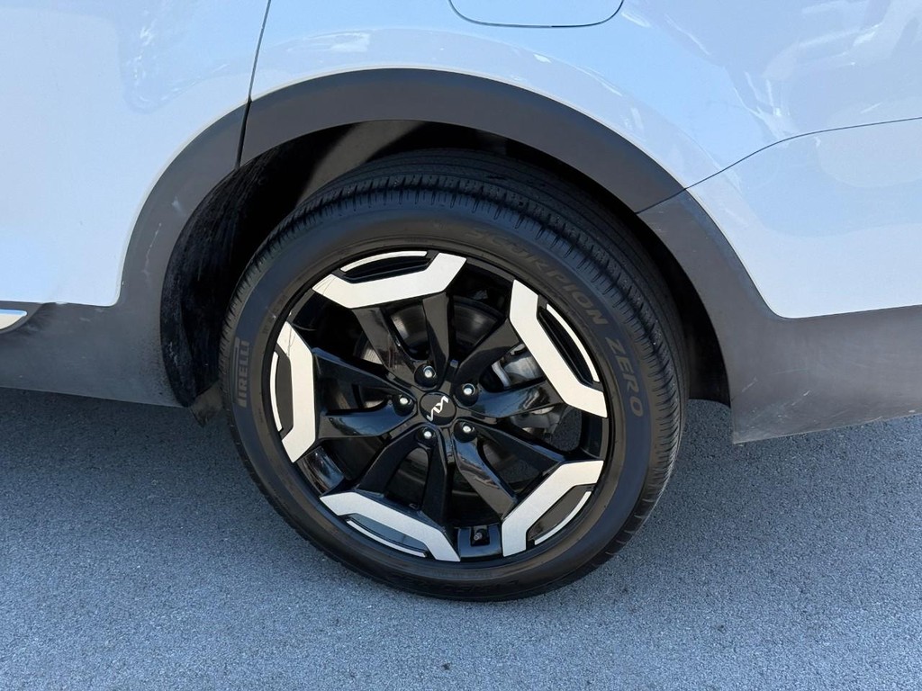 Kia Telluride Vehicle Full-screen Gallery Image 07