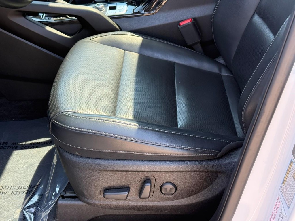 Kia Telluride Vehicle Full-screen Gallery Image 19