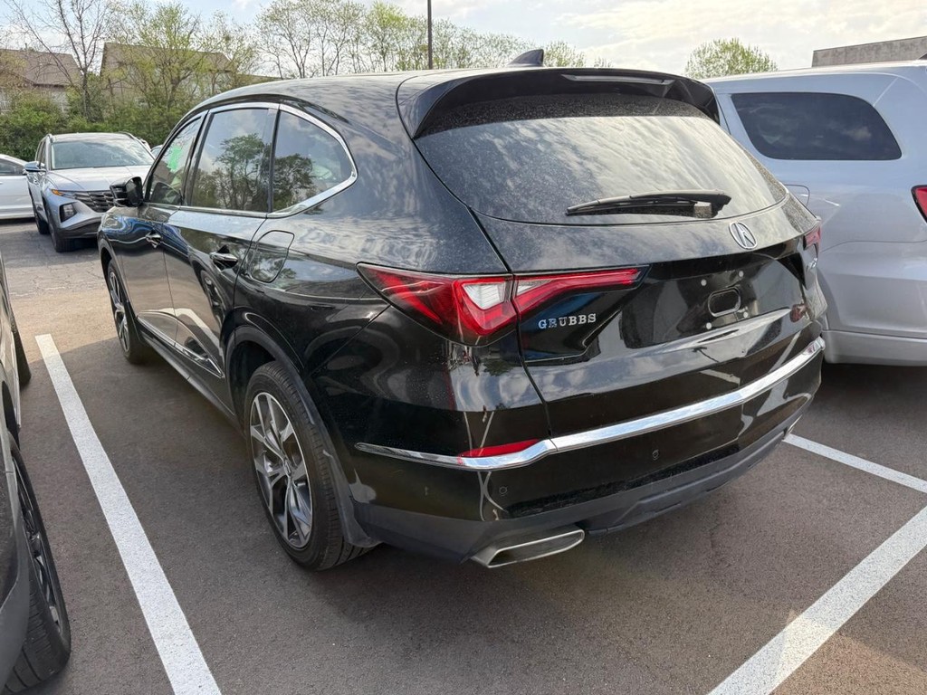 Acura MDX Vehicle Full-screen Gallery Image 04