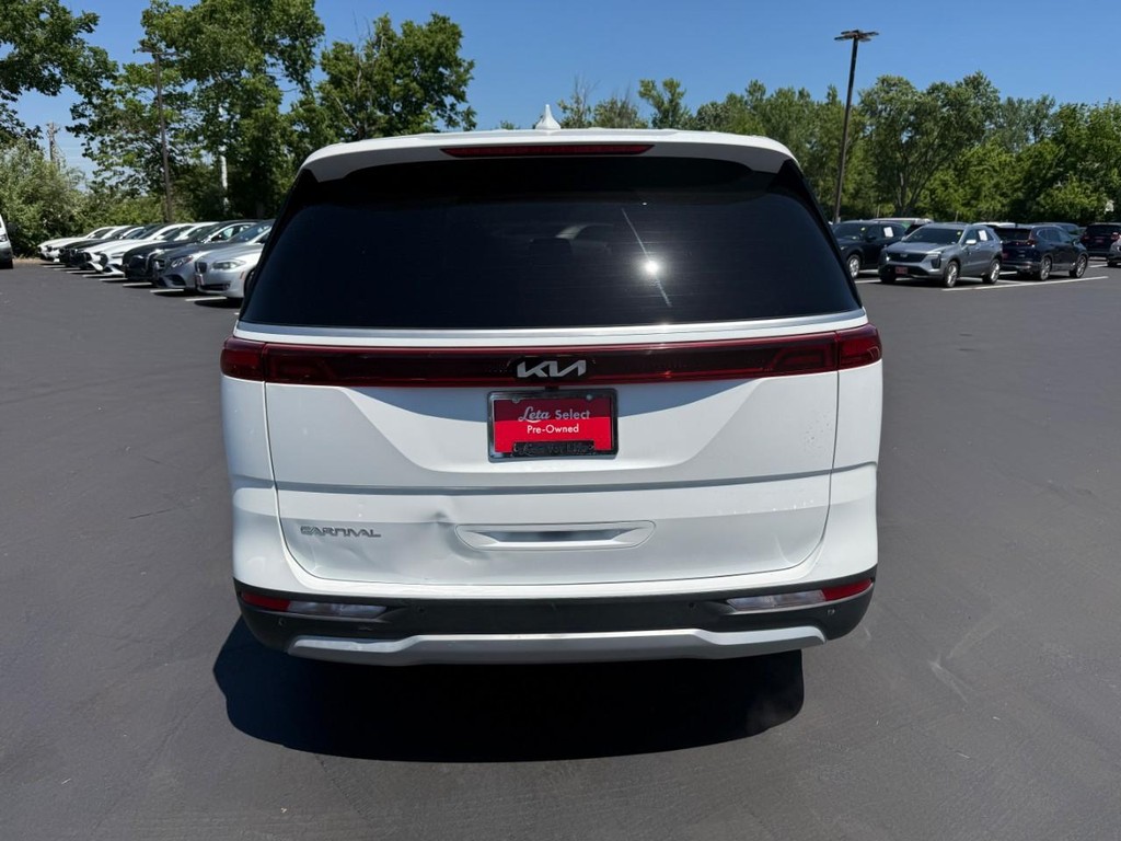 Kia Carnival Vehicle Full-screen Gallery Image 07