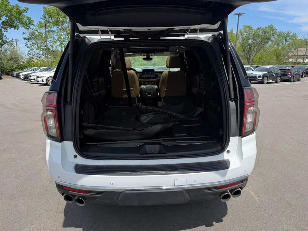 Chevrolet Tahoe Vehicle Full-screen Gallery Image 06