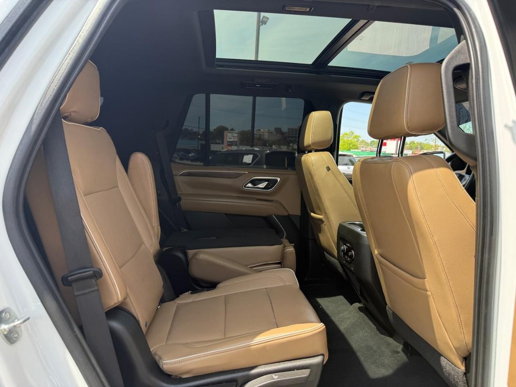 Chevrolet Tahoe Vehicle Full-screen Gallery Image 10