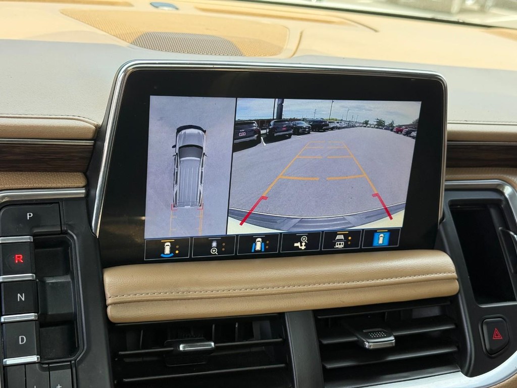 Chevrolet Tahoe Vehicle Full-screen Gallery Image 23