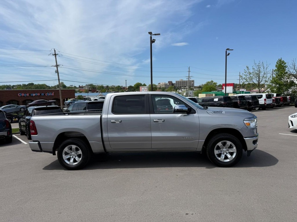 Ram 1500 Vehicle Full-screen Gallery Image 02