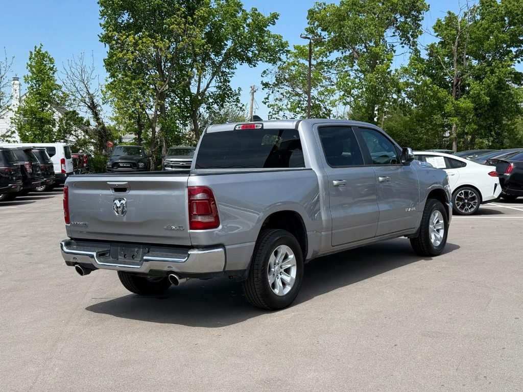 Ram 1500 Vehicle Full-screen Gallery Image 03
