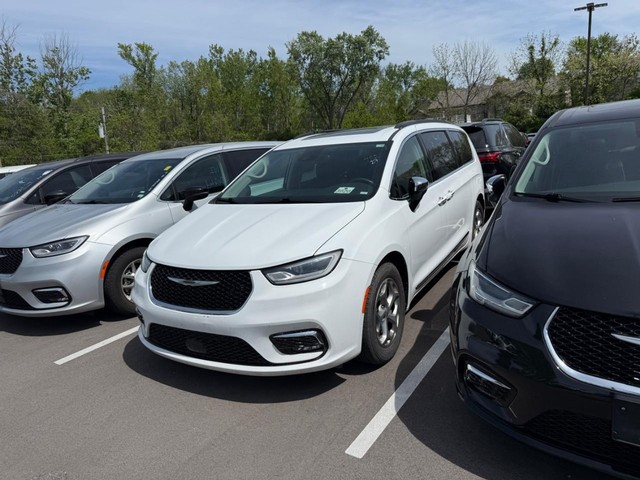 more details - chrysler pacifica