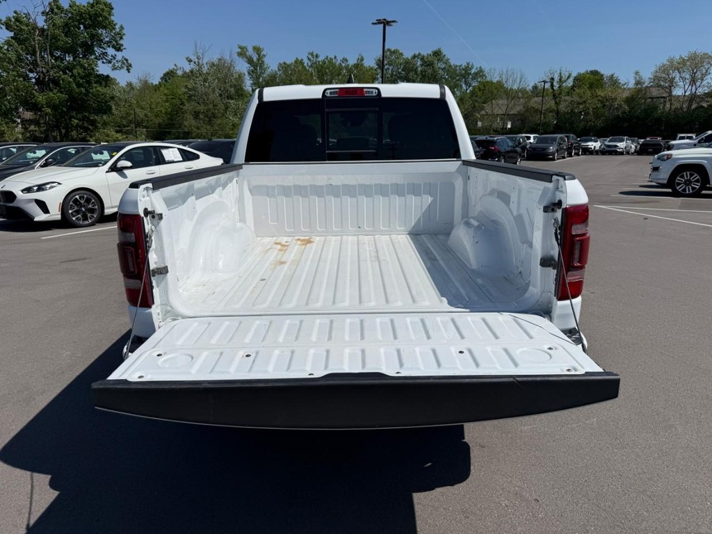 Ram 1500 Vehicle Full-screen Gallery Image 06