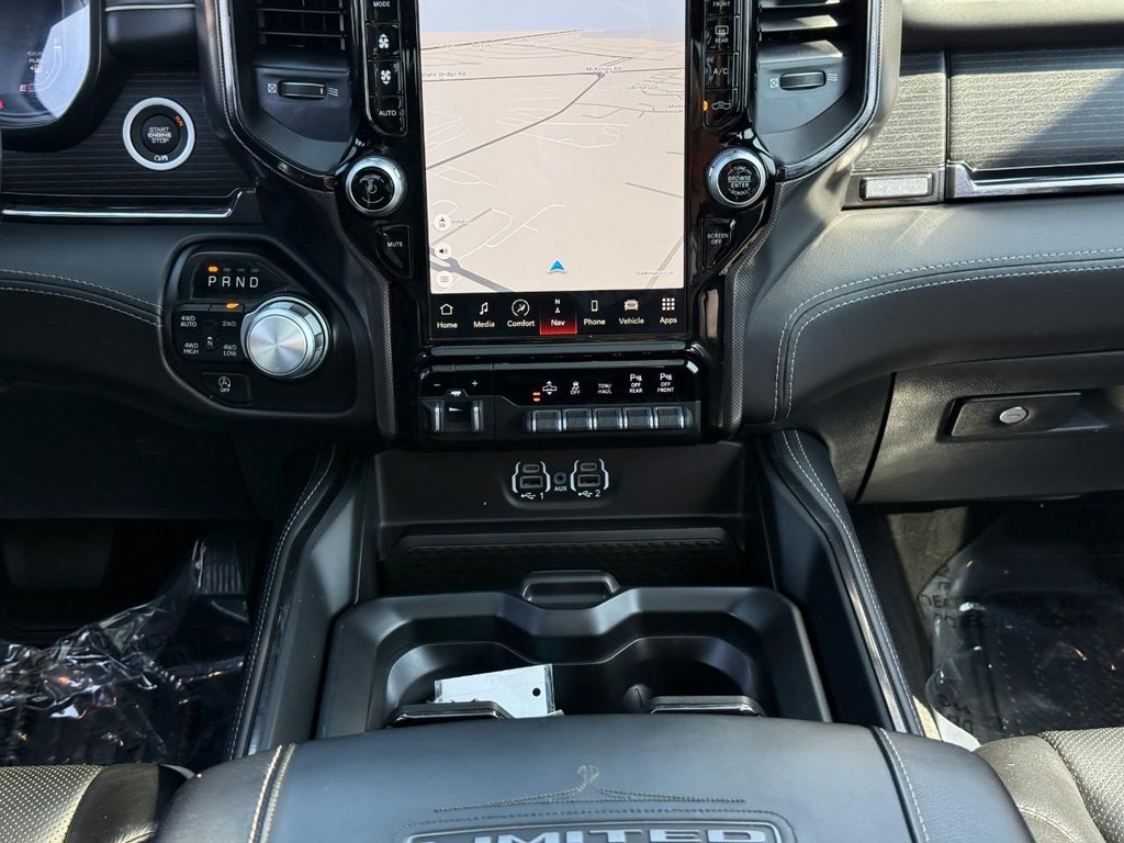Ram 1500 Vehicle Full-screen Gallery Image 14