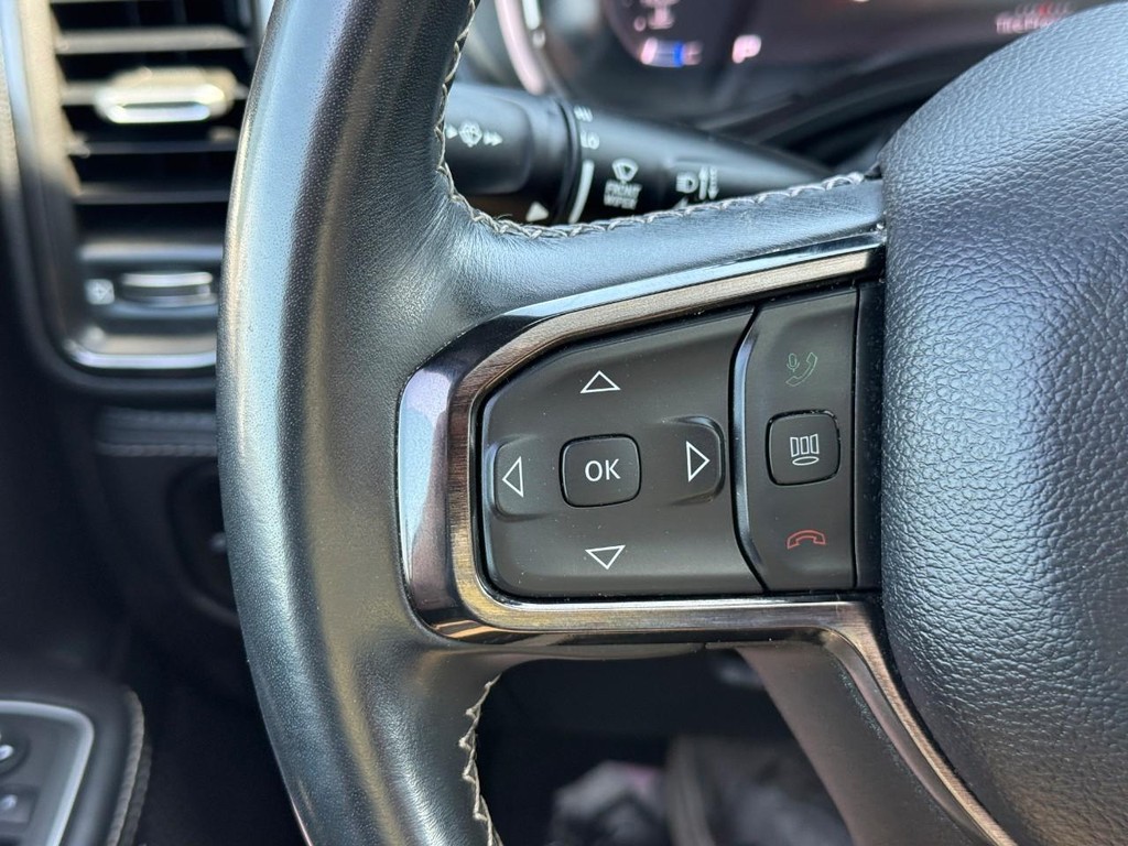Ram 1500 Vehicle Full-screen Gallery Image 19