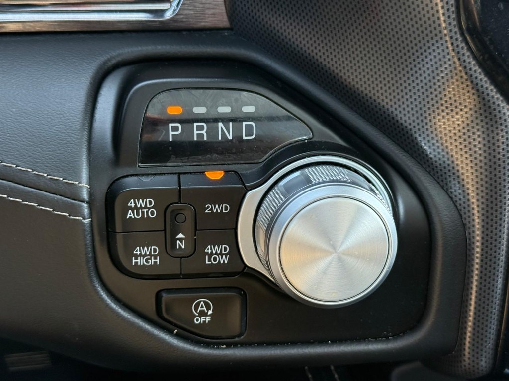 Ram 1500 Vehicle Full-screen Gallery Image 22