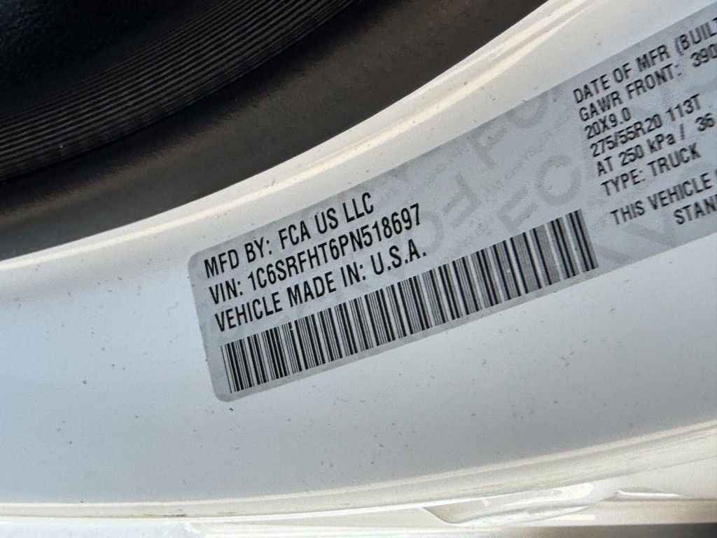 Ram 1500 Vehicle Full-screen Gallery Image 24