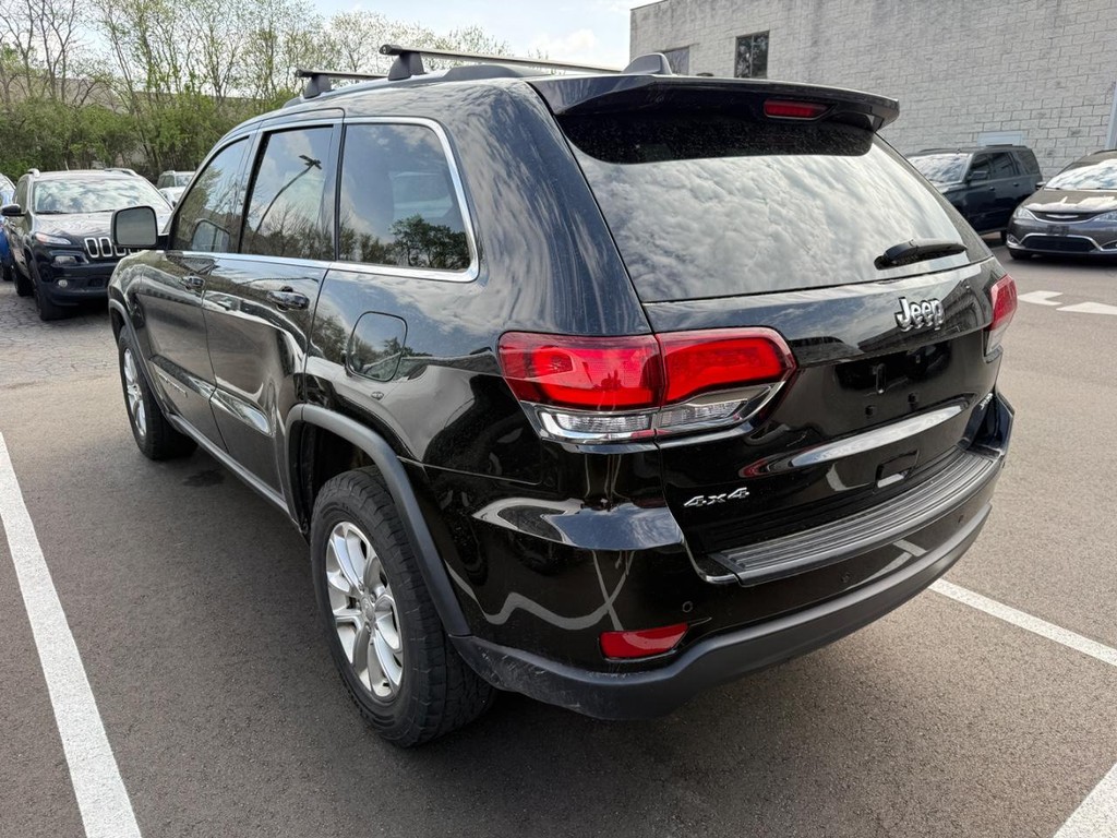 Jeep Grand Cherokee Vehicle Full-screen Gallery Image 04